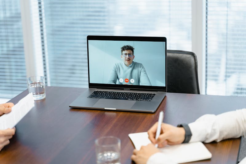 Senior SEO consultant on a video strategy session